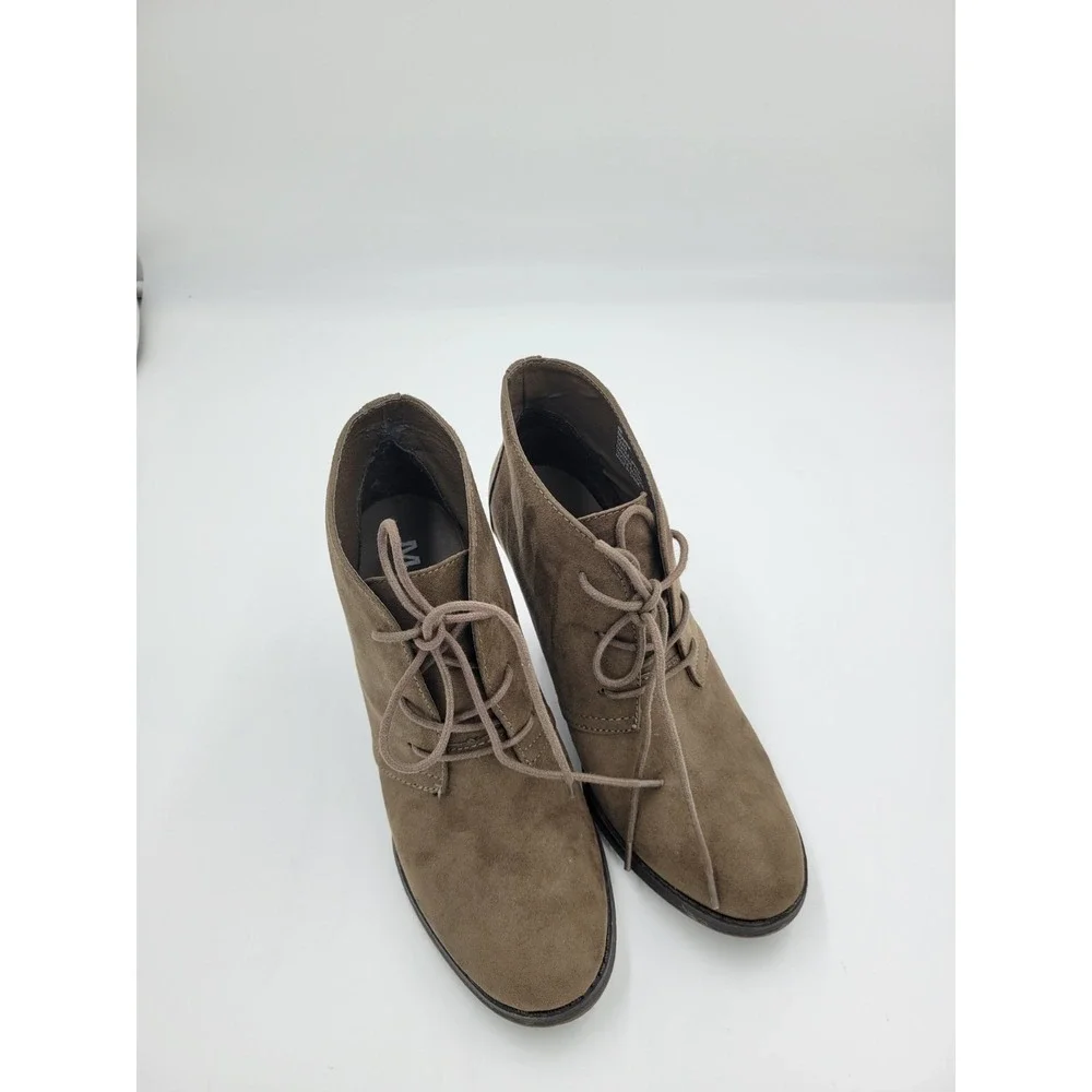 MIA Shawna Ladies Size 8 Brown Lace Up‎ Ankle Boots w/heel Faux Suede Fabric